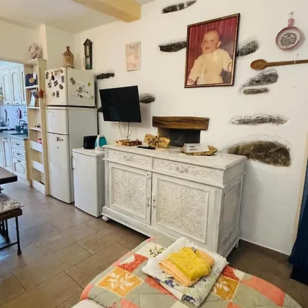 La Casa Di Trilli * مونيلّي